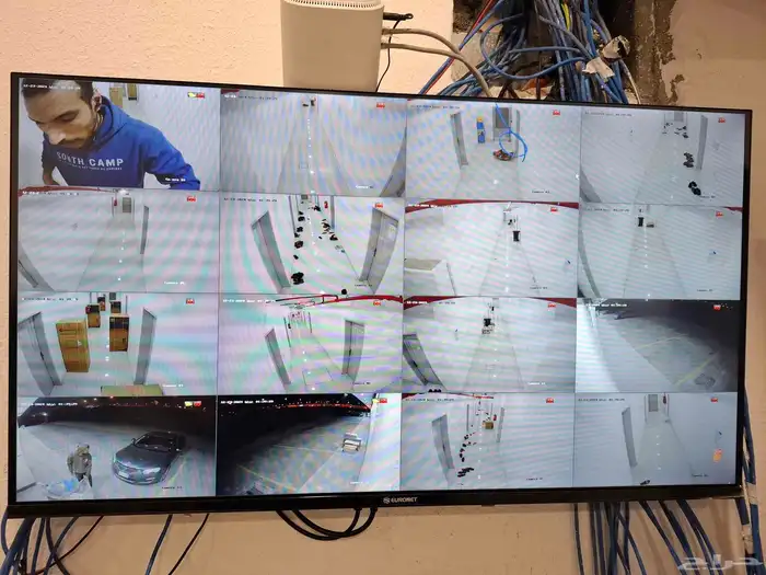 كاميرات مراقبه 1