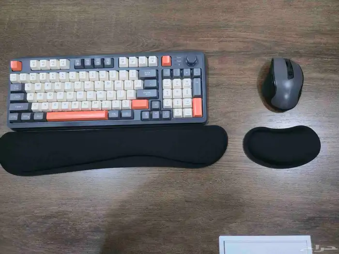 كيبورد ميكانيكي XUNFOX K94 بلوتوث وإضاءة RGB (نظيف جد ا) 5