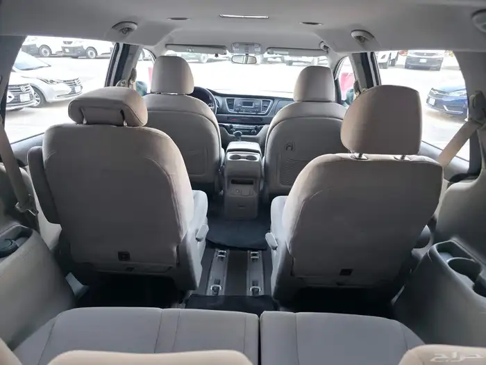 كيا كرنيفال 2016 بسعر 36ألف 16