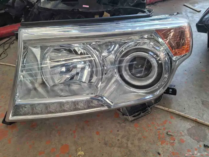 شمعات تيوتاء كرولا  كامري  يارس جيب  فورشينر  برادو  فيلوز 6