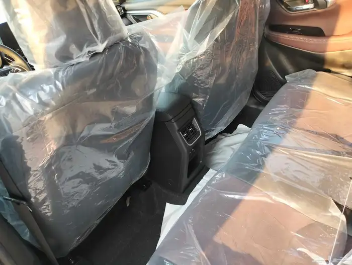 تويوتا اوربان كروزر فل كامل GLX موديل 2026 سعودي 4