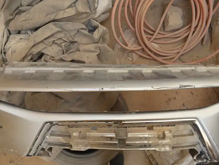 للبيع قطع غيار BMW وفورد ford موستنج وmg5 3