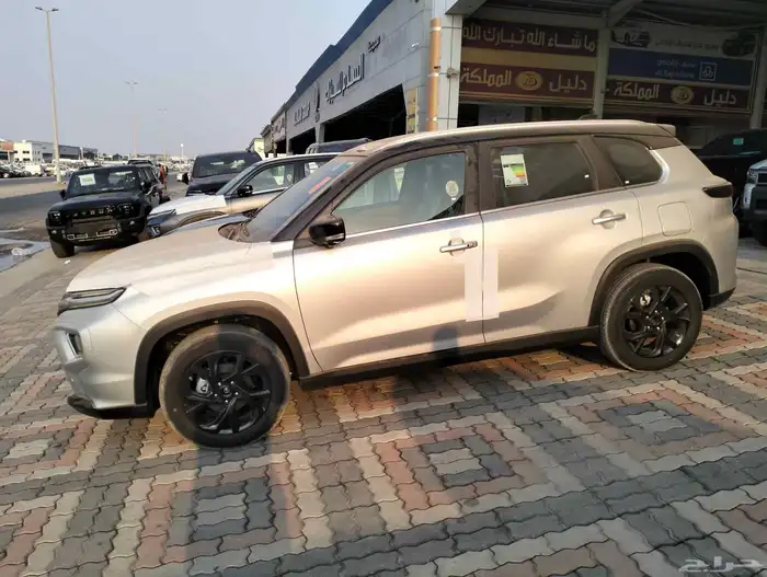 تويوتا اوربان كروزر فل كامل GLX موديل 2026 سعودي 11