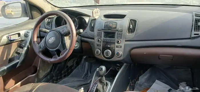 كيا سيراتو 2012 تشليح قطع غيار فقط 3