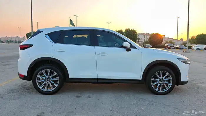 مازاد CX-5 موديل 2021 فل كامل أعلى فئة . 2