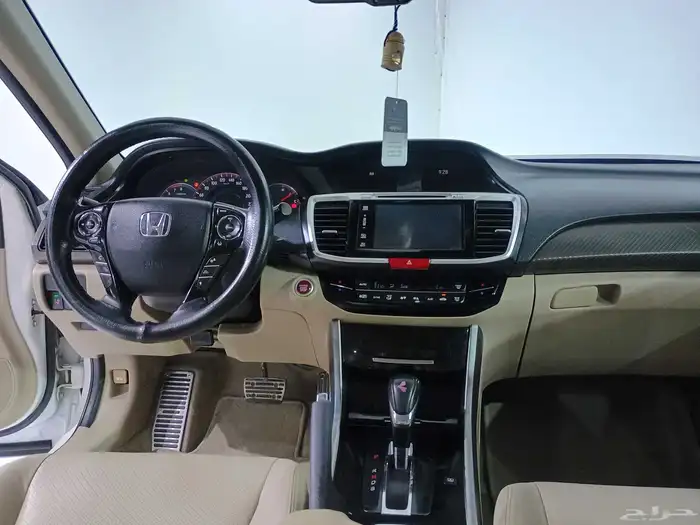 هوندا اكورد V6 فل كامل 2017 10