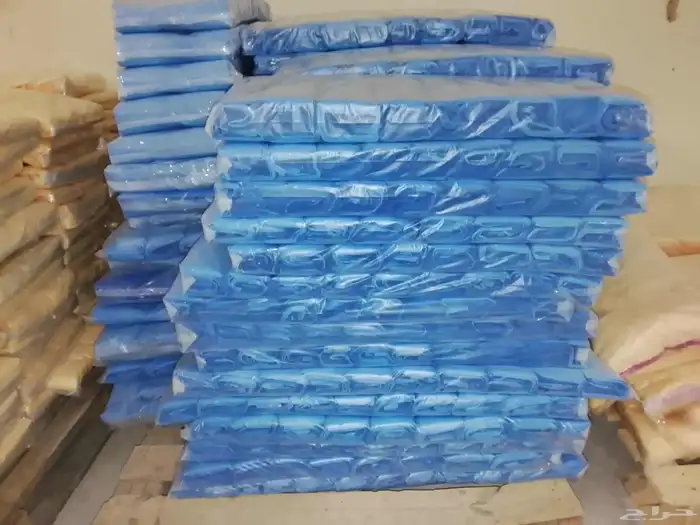 متخصصون في تصنيع الأكياس البلاستيكية واتس 7