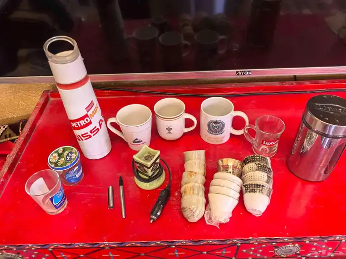 مجموعة كأسات شعارات متعدده للشاهي والمناسبات 1