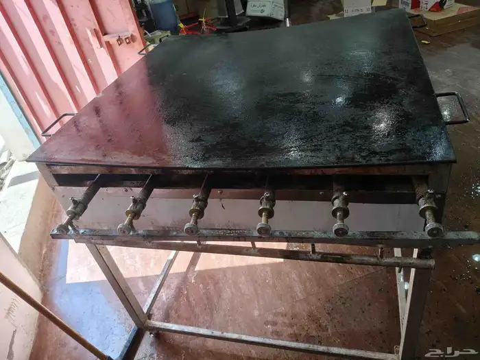 للبيع اغراض بوفية جديد استخدام شهر فقط 10