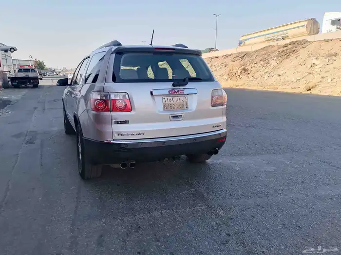 جمس اكاديا 2011 1