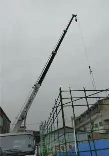 كرينات 2010للايجار 1