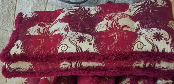 مساند جديده 20 مسند مع تكايات مع فرشه كلهم جدد استخدام بسيط 0