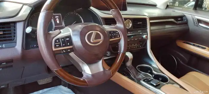 لكزس اركس موديل 2018 6