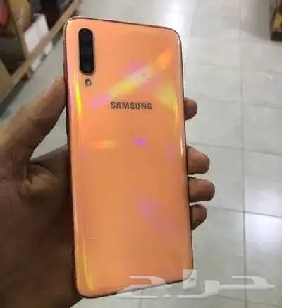 للبيع سامسونج A70 او للبدل با ايفون 1