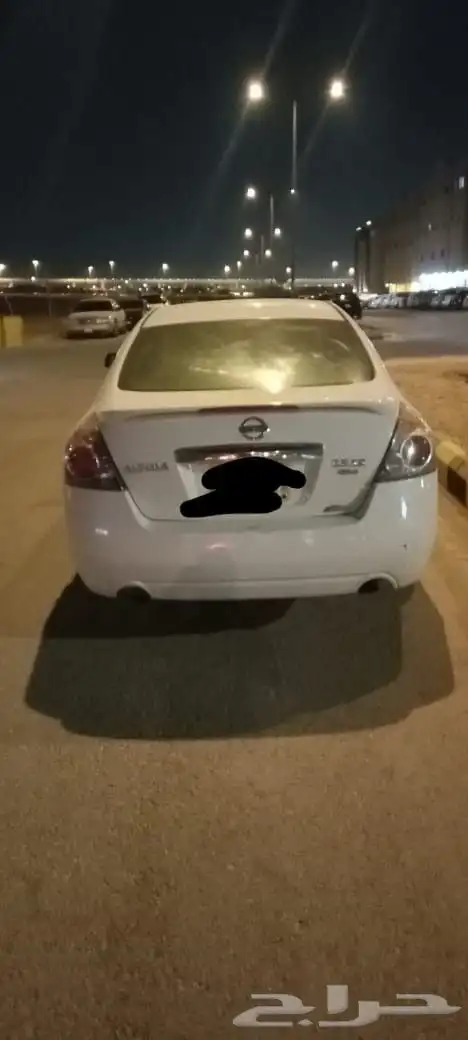 نيسان التيما موديل 2010 2