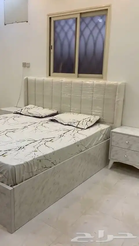 غرفتين نوم واحده سرير نفرين والتانيه سرير نفر ونص نظيفات شدي 0