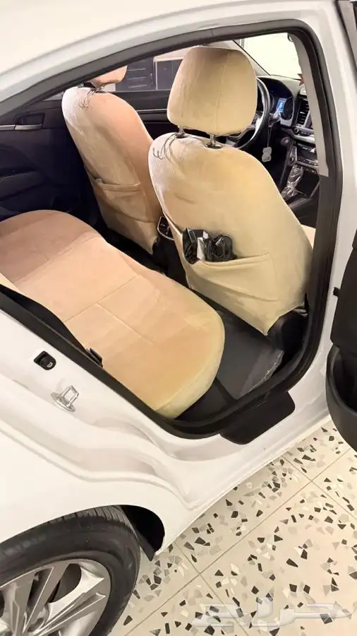 النترا افانتي ديزل لوح دبي 16