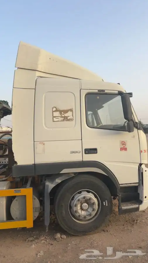 شاحنه فولفو 2003 للبيع 4