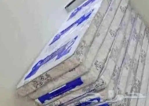 يتوفر لديناء عروووض قوية على سراير والمراتب والحافات بسعر لج 6