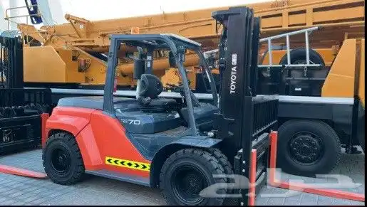 رافعه شوكيه للايجار جميع المقاسات بأسعار مناسبه مديل 2024 5