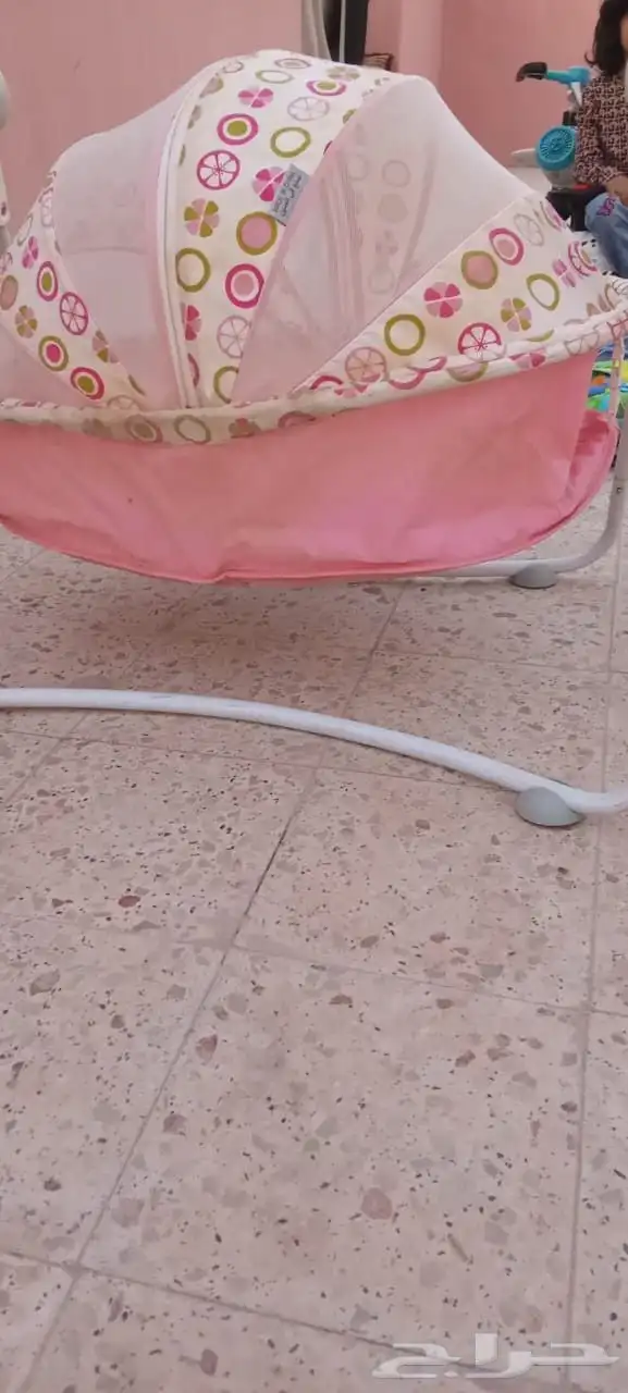 سرير هزاز اطفال كهربائي بسعر مغري قابل للتفاوض 0