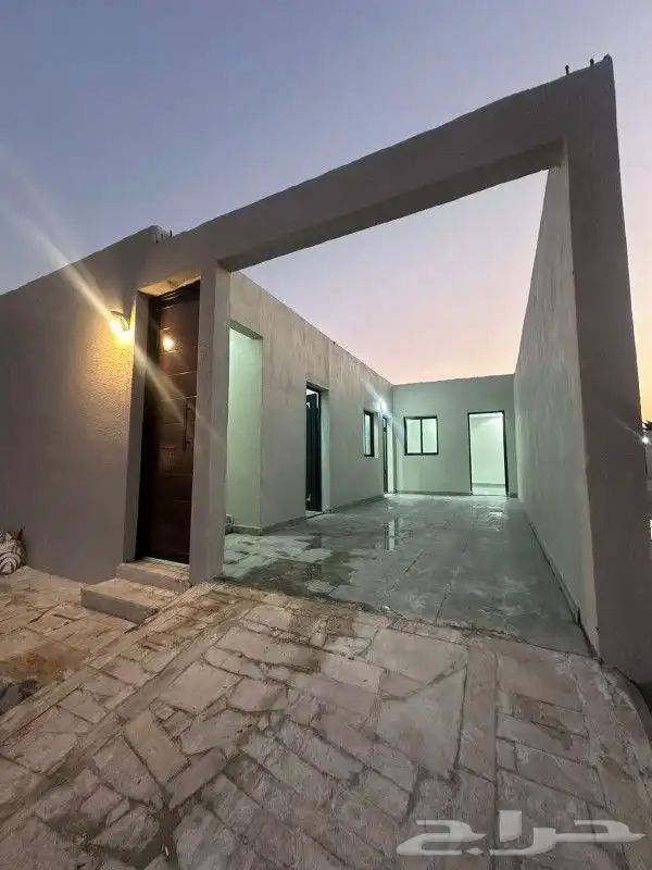 استراحة جديدة للايجار في حي الرمال 0