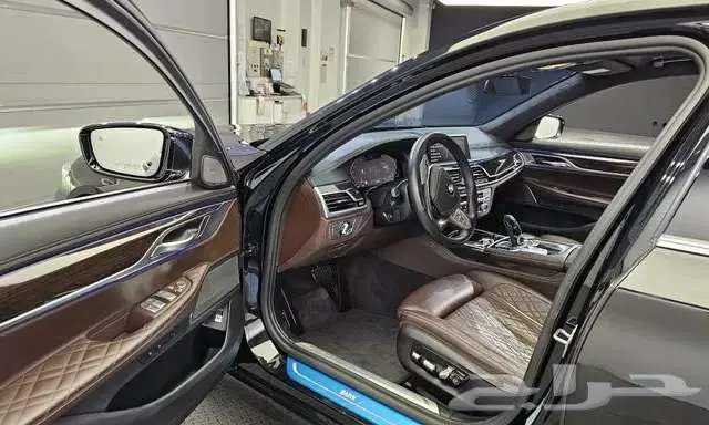 Bmw - 740i - 2021 13