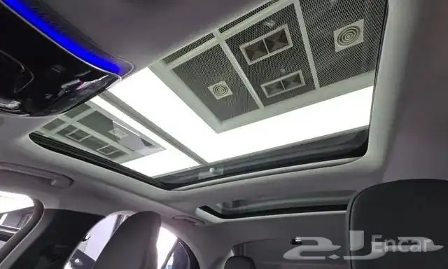 مرسيدس بنز E200 موديل 2024 استيراد كوريا 3