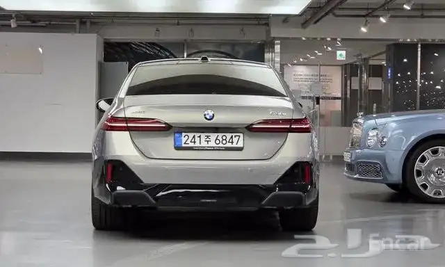 BMW 530i xDrive mkit 2025 وراد كوريا 1