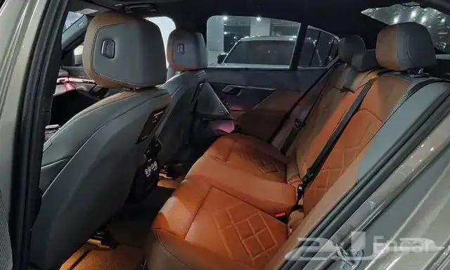 BMW 530i xDrive mkit 2025 وراد كوريا 9