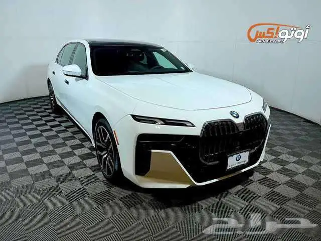 2025 بي إم دبليو 740i 1