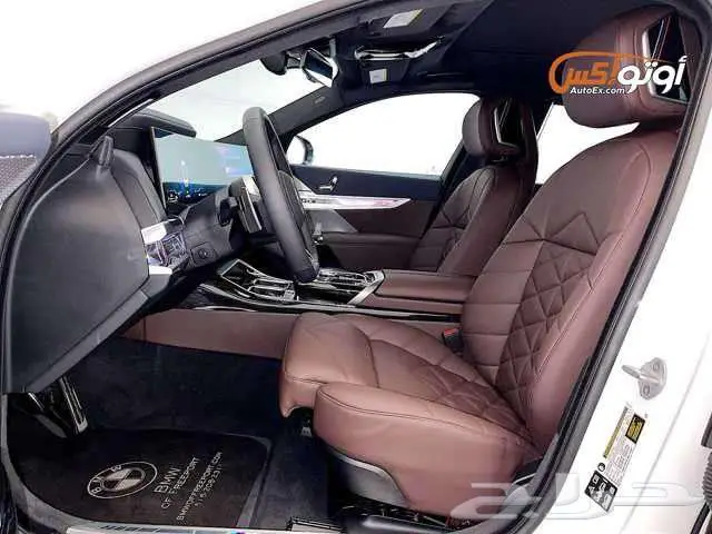 2025 بي إم دبليو 740i 7