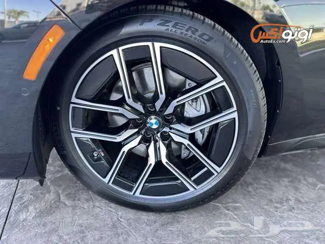 2025 بي إم دبليو 740i xDrive 4