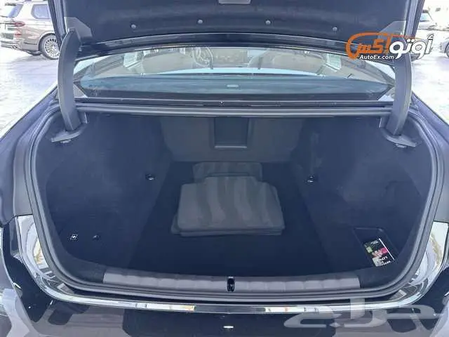2025 بي إم دبليو 740i xDrive 19