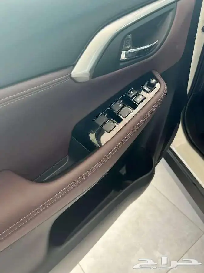 تويوتا - أوربان GLX - موديل 2026 عرض على هامش الربح 3