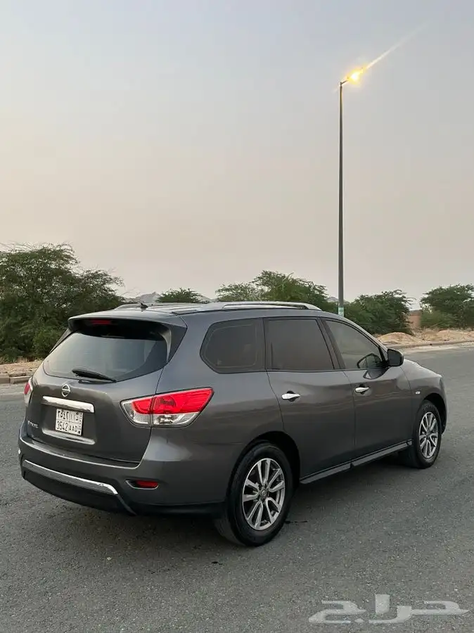 نيسان باثفندر 2016 نظيف ماشي 264 . 3