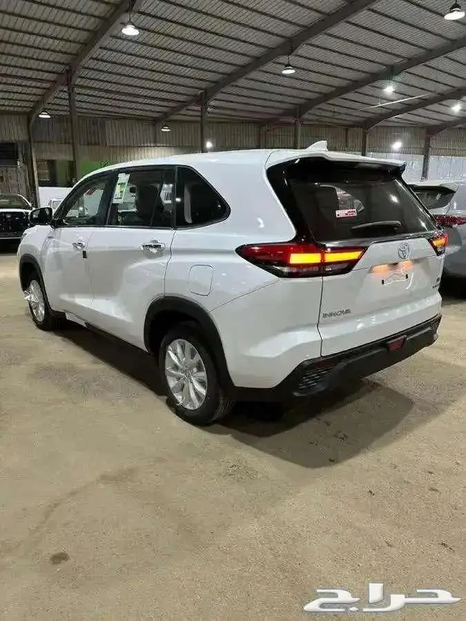 تويوتا انوفا بنزين GL 2026 سعودي 4