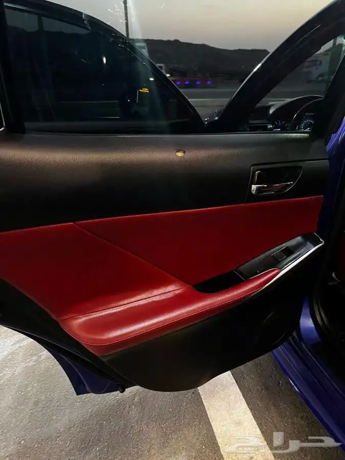 لكزز is250 موديل 2014 13