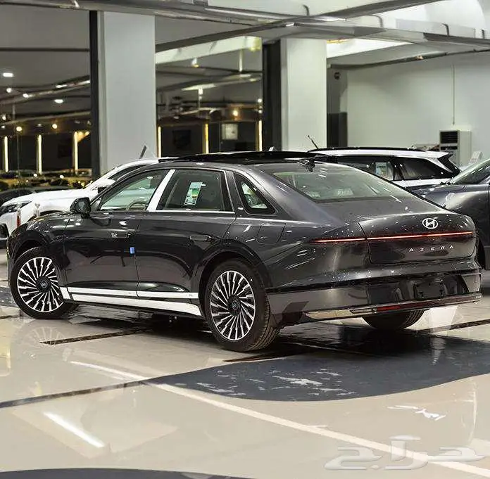 هيونداى ازيرا _ 2026 _( بريميوم _ كاليجرافى ) 13