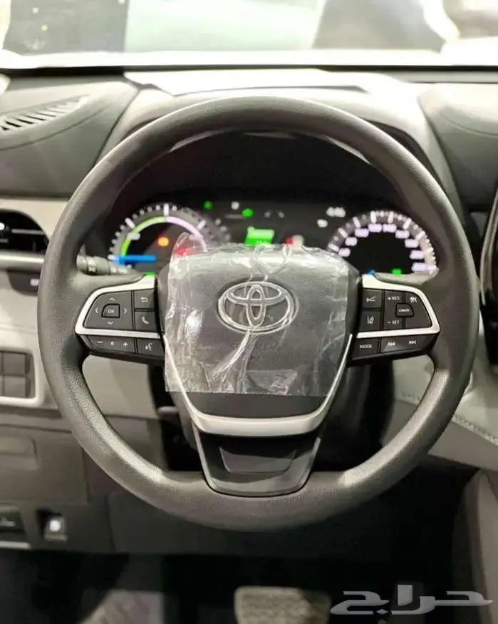 تويوتا هايلاندر LE دفع رباعي هايبرد 2025 9