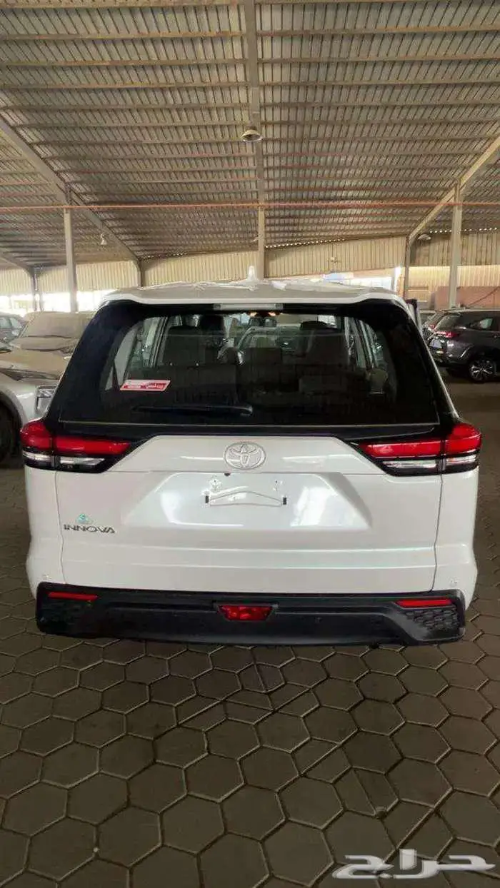 تويوتا انوفا GL 2026 5