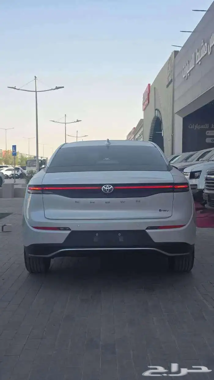تويوتا كراون 2026 - الخضر للسيارات 5