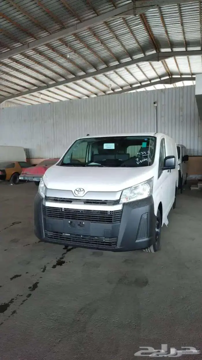 تويوتا هايس بضاعه ديزل اتوماتيك سقف منخفض 2026 0