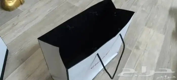 كيس وعلبة عطر شانيل أصليين من أمريكا للبيع 5