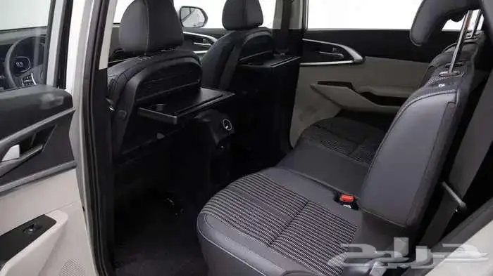 كيا كارينز 2025 أستندر وأستندر مطور 11