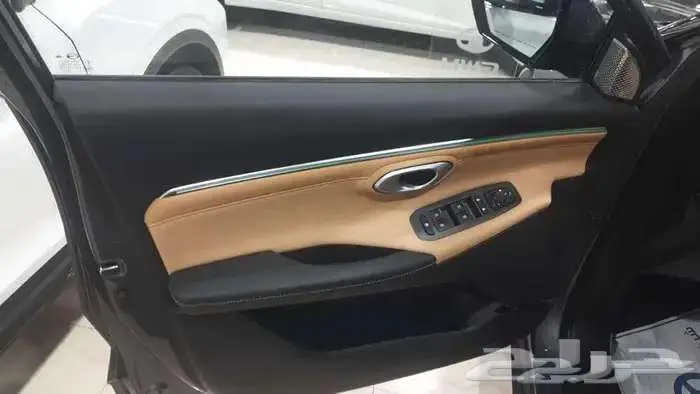 جي اي سي امزوم GL 8