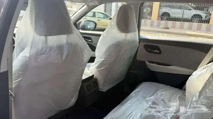 نيسان اكس تريل 5 و 7 راكب بدون دبل ودبل 2026 9