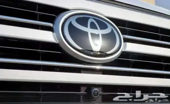 لاندكروزر VXR موديل 2025 بنزين حبه فقط لون اسود 10