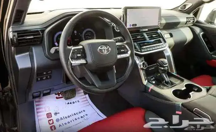 لاندكروزر VXR موديل 2025 بنزين حبه فقط لون اسود 16