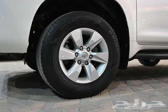 تويوتا برادو TXL 2020 سعودي 4 سلنر بنزين ممشي 27 الف 6